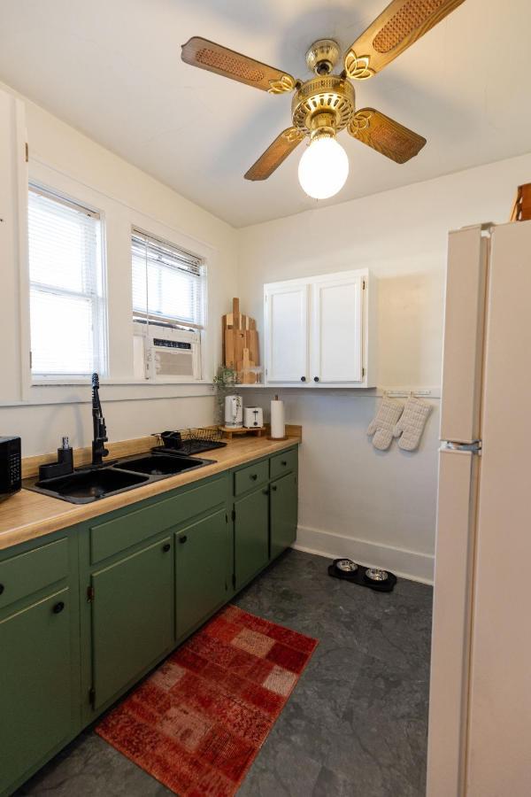 Historic Revival King Bed Midtown Memphis 68 Yes Pets Fast Wifi Free Parking Villa Dış mekan fotoğraf